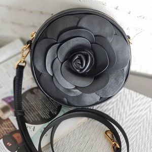 Michael Kors Vivianne Crossbody Flower